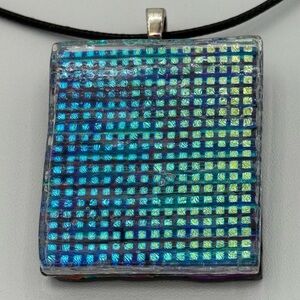 Vintage Signed Artisan Black and Green Iridescent Pendant Necklace